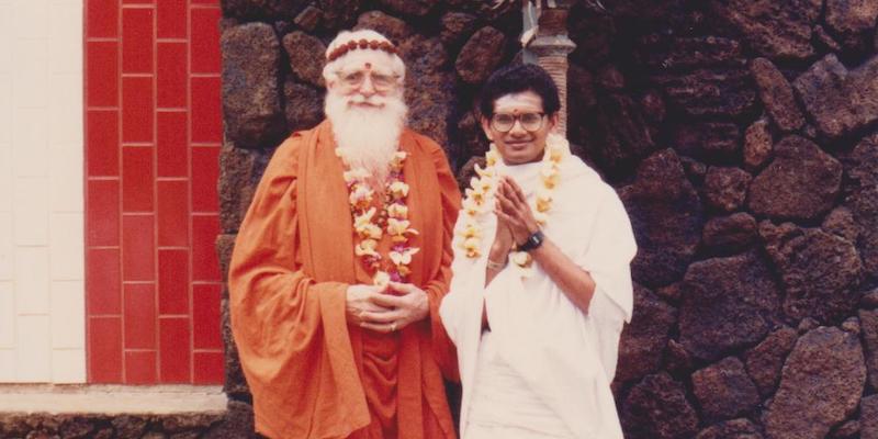 Gurudeva and I when I first arrived in Kauai Aadheenam 1991